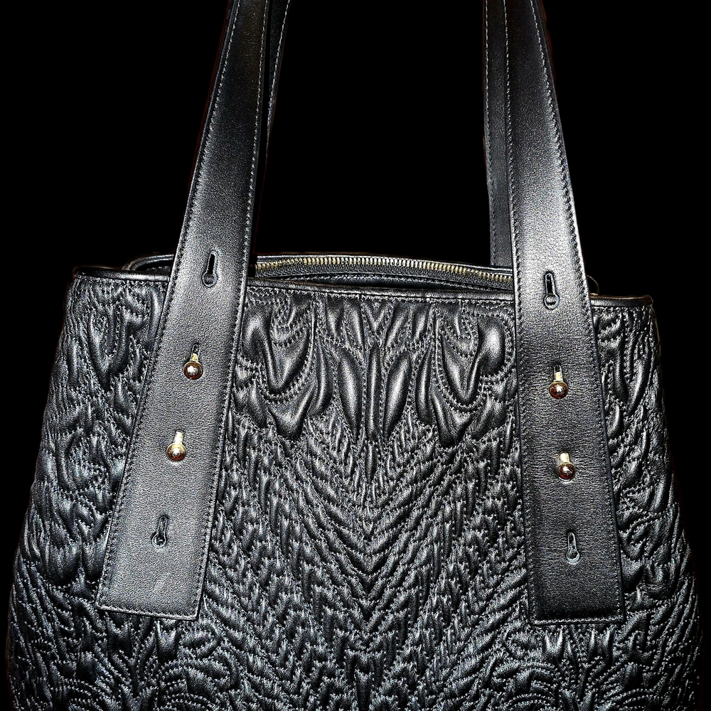Valentino Orlandi Black Textured Shoulder Bag with Gold Details - Picture 2 of 5